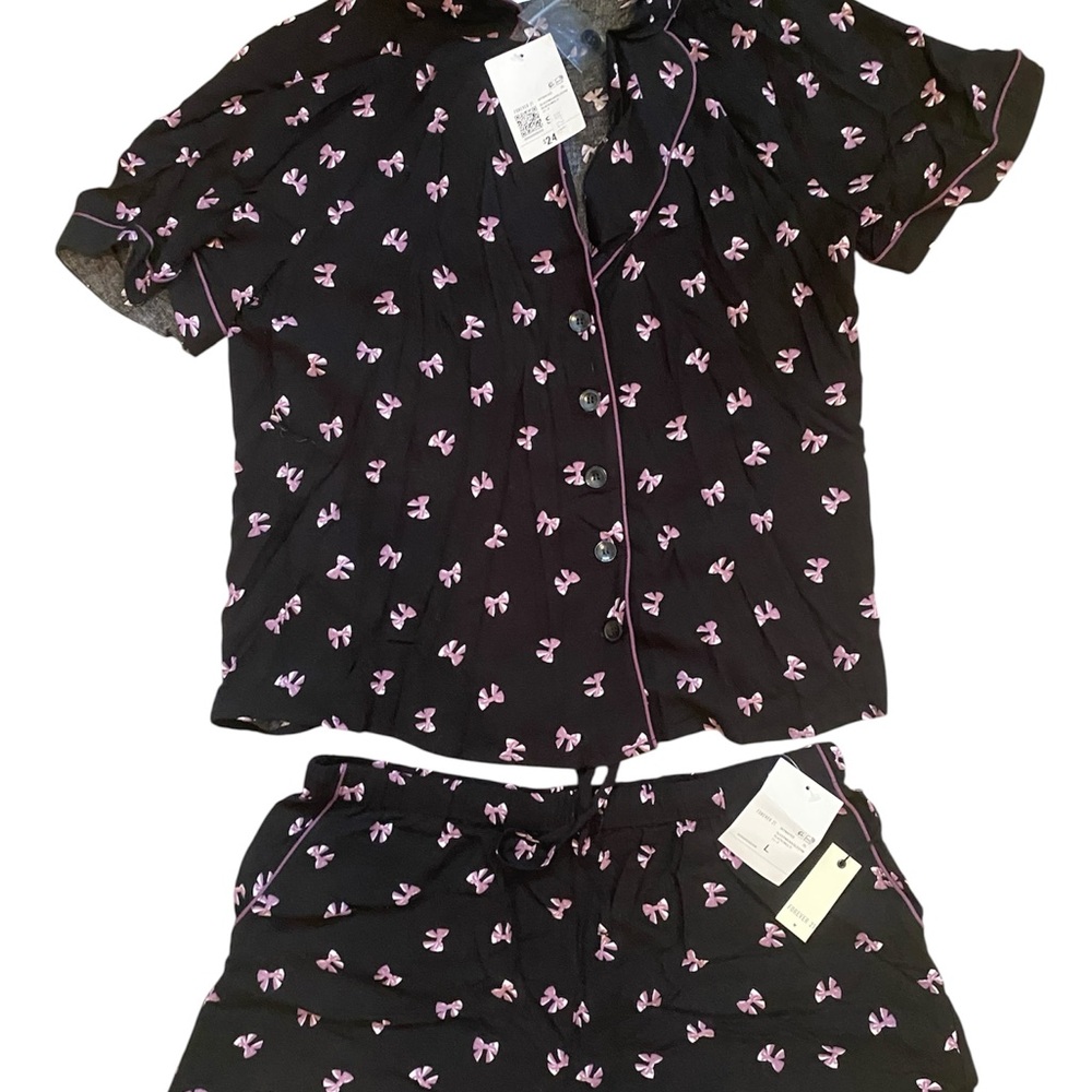 Forever 21 Black and Pink Pajama Set with bow Pattern
